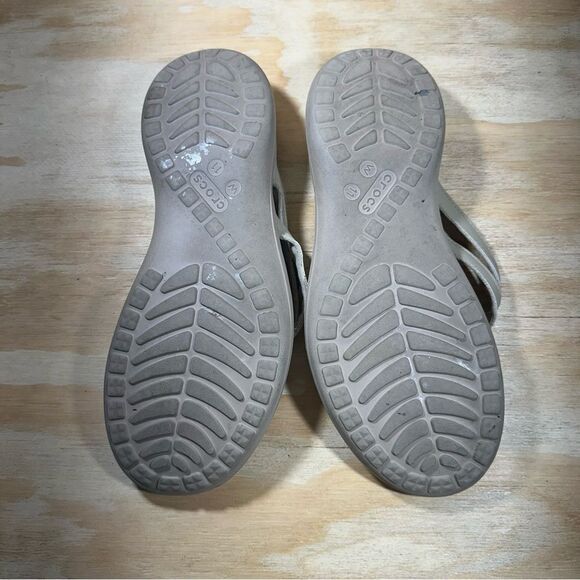 Crocs Beige Sandals Women’s Size 11 - Picture 5 of 6